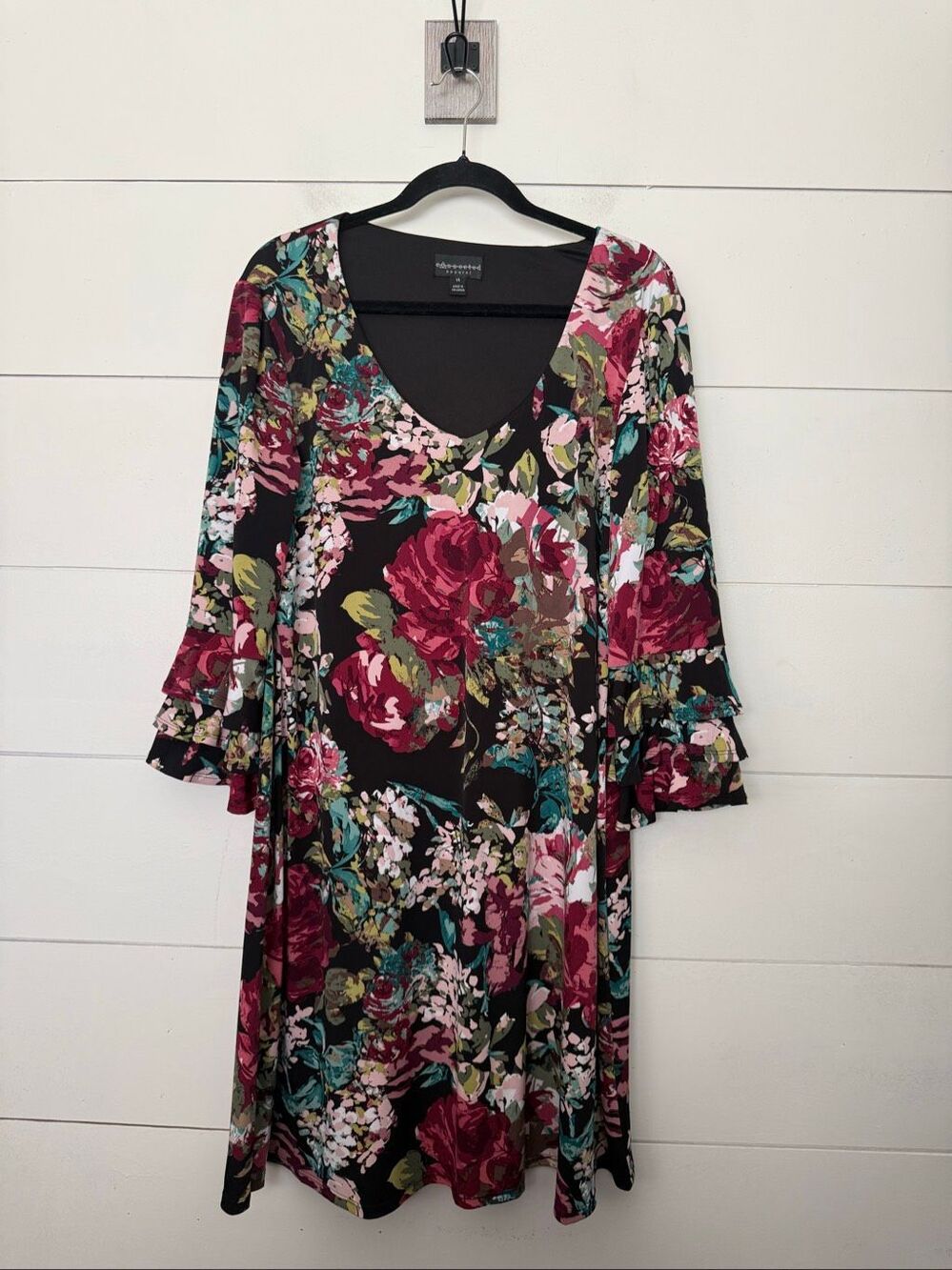 Connected Apparel Women’s 14 Black Floral Dark Romantic Ruffle Sleeve Stretchy D